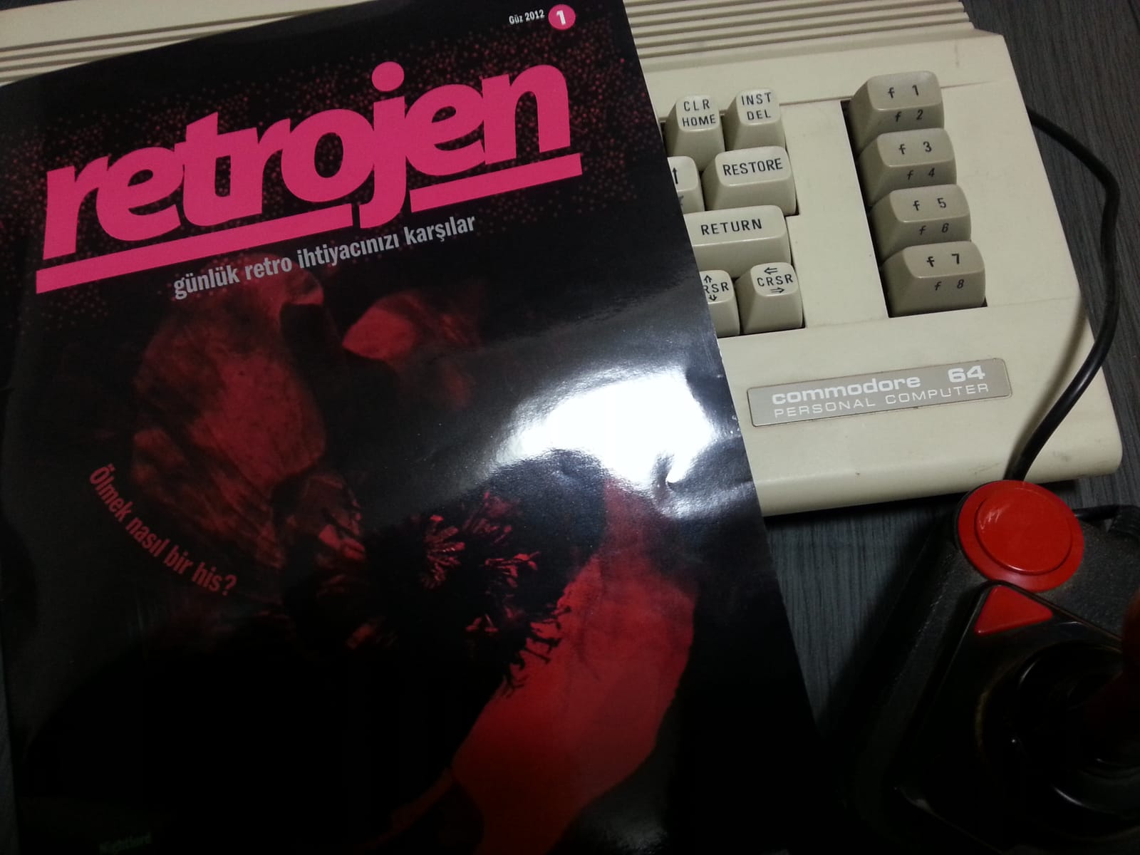 Cover image: Enter Retrojen !